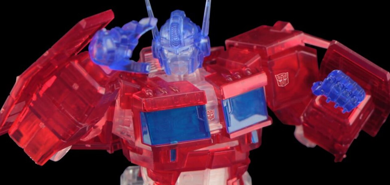 Furai Model Optimus Prime IDW Clear Version Official Images And Details  (7 of 14)